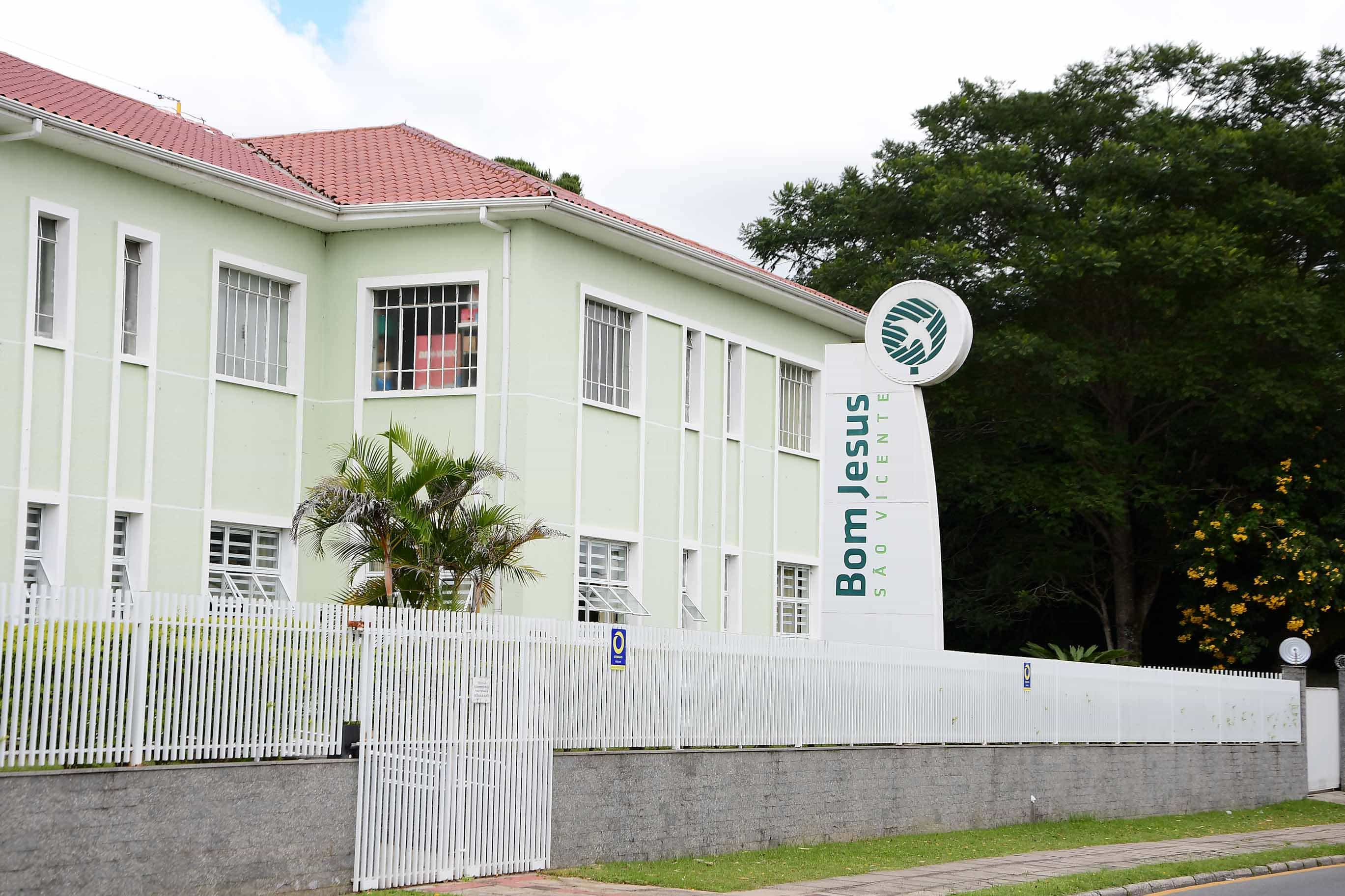 Fachada da unidade Colégio Bom Jesus São Vicente