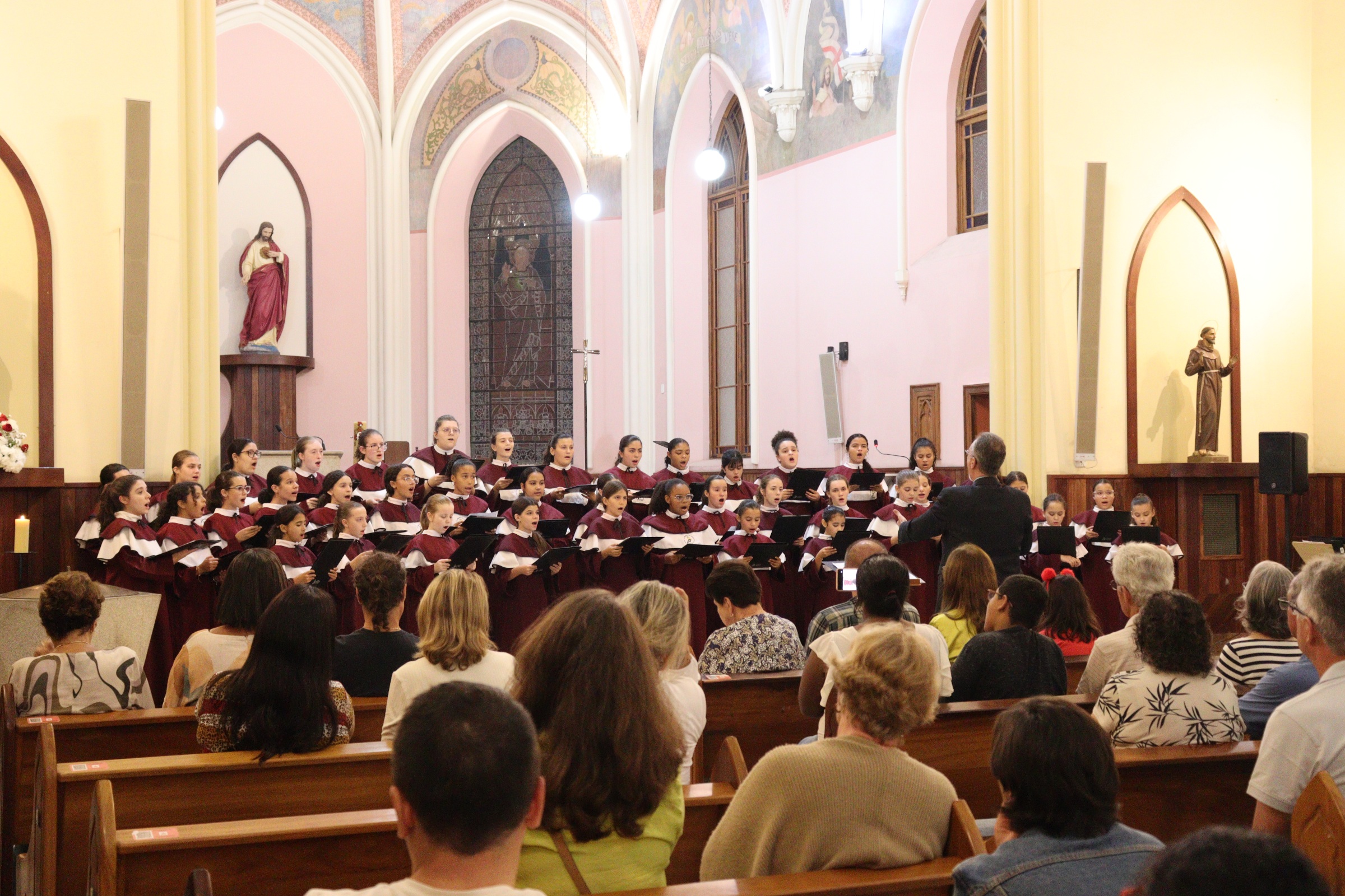 Concerto Mariano com o Coral das Meninas dos Canarinhos na Igreja do Sagrado