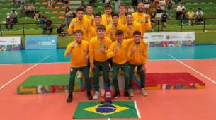 Equipe de vôlei do Bom Jesus é campeã dos Jogos Sul-Americanos Escolares